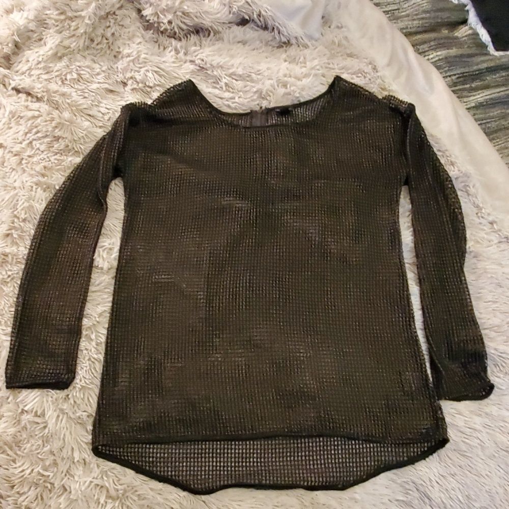 Rock & Republic fishnet style sheer top size S